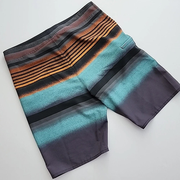 Burnside Men's Swim Shorts  Size 34 - Picture 4 of 14